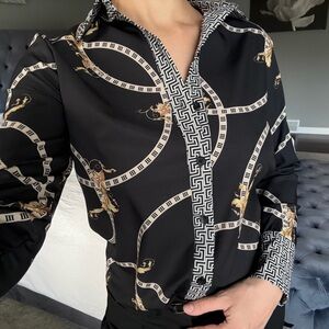 NWT | Women’s Black Chain Patterned Button Down Shirt | 6